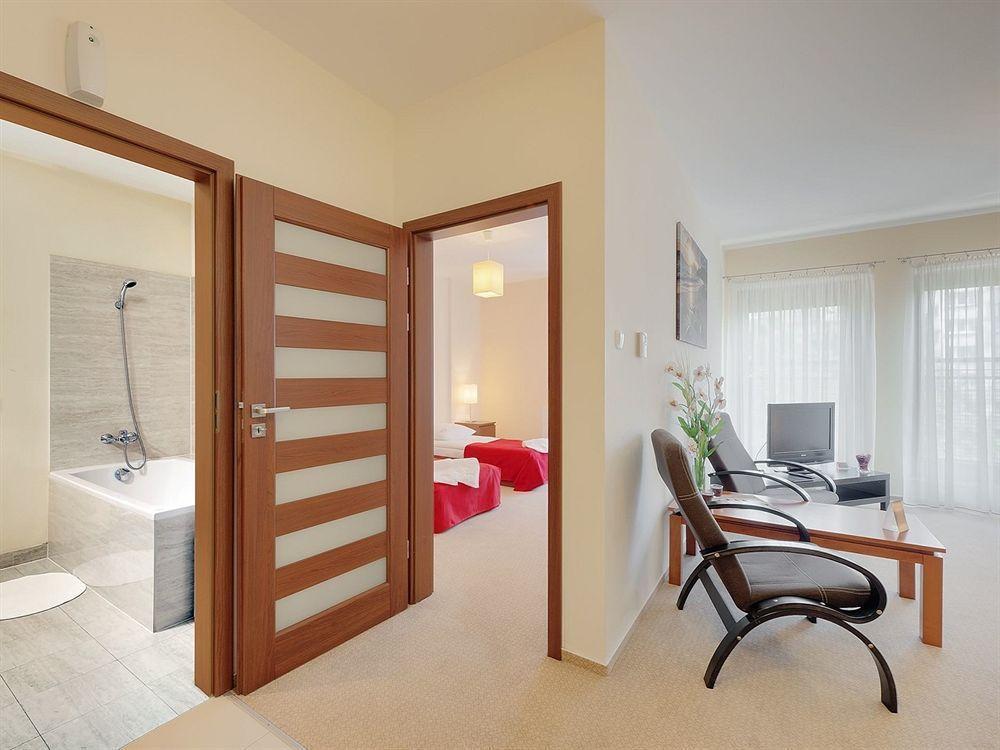 Apartamenty Aparts Łódź Buitenkant foto