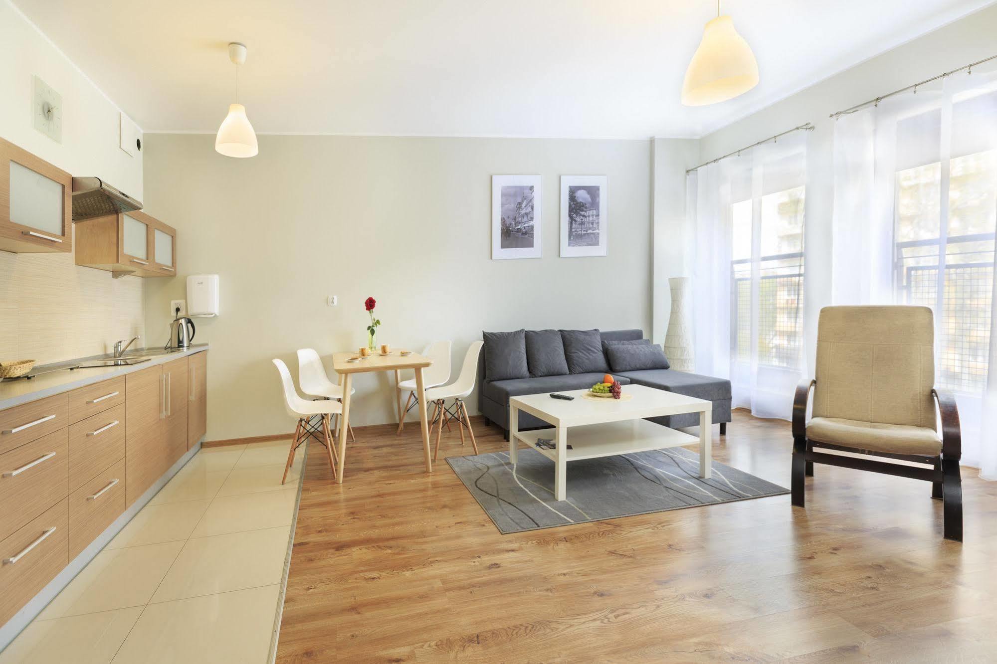 Apartamenty Aparts Łódź Buitenkant foto