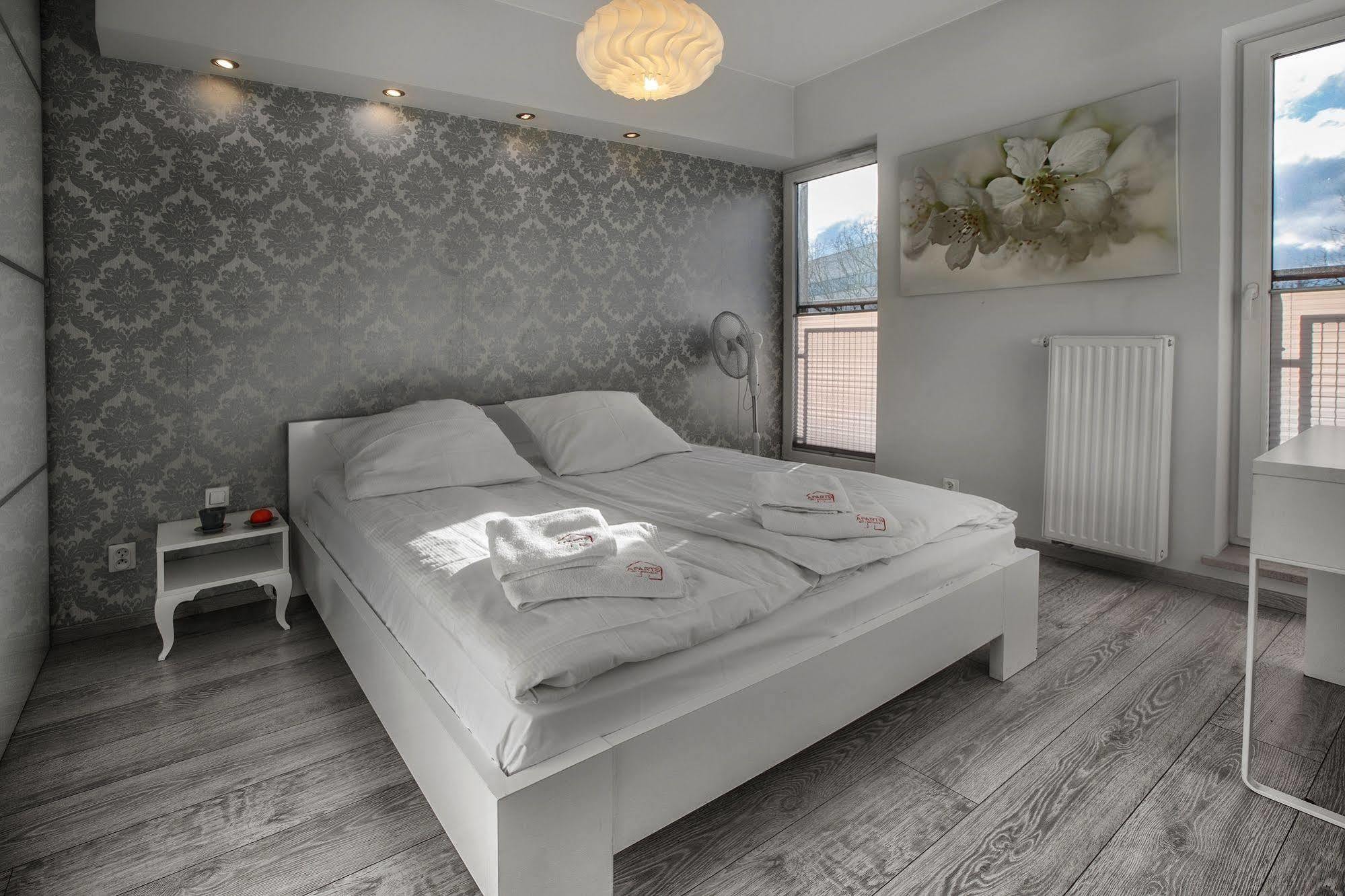 Apartamenty Aparts Łódź Buitenkant foto